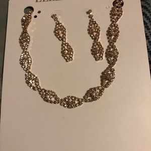 Jewelry - Ellen Tracy Rose Gold necklace and earring set Jewelry - Ellen Tracy Rose Gold necklace and earring set